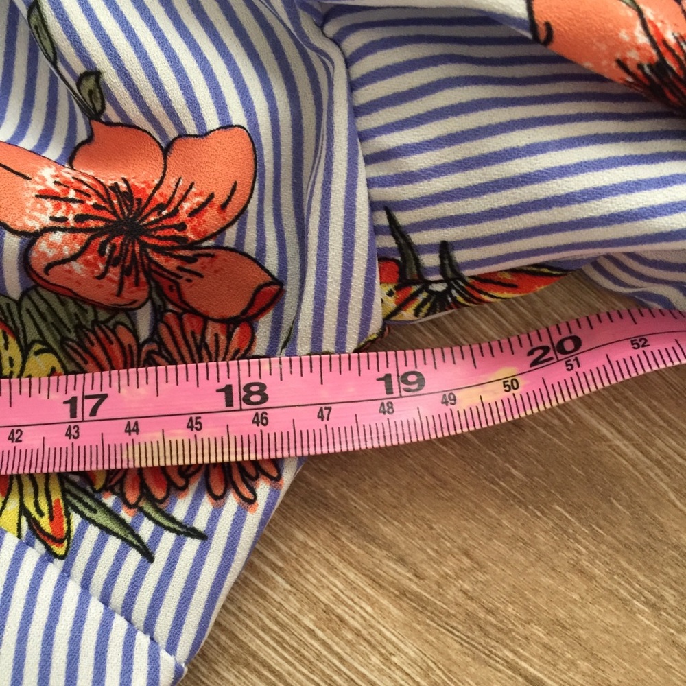 Women’s blouse - Picture 5 of 6